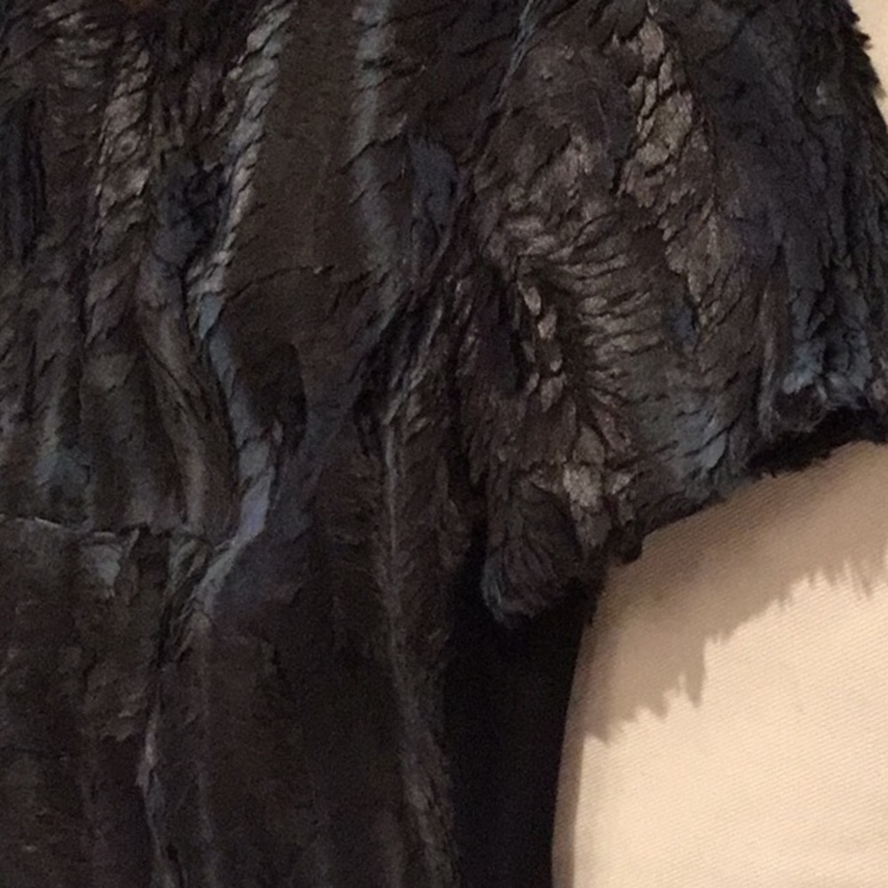 BCBG  top - Picture 3 of 5